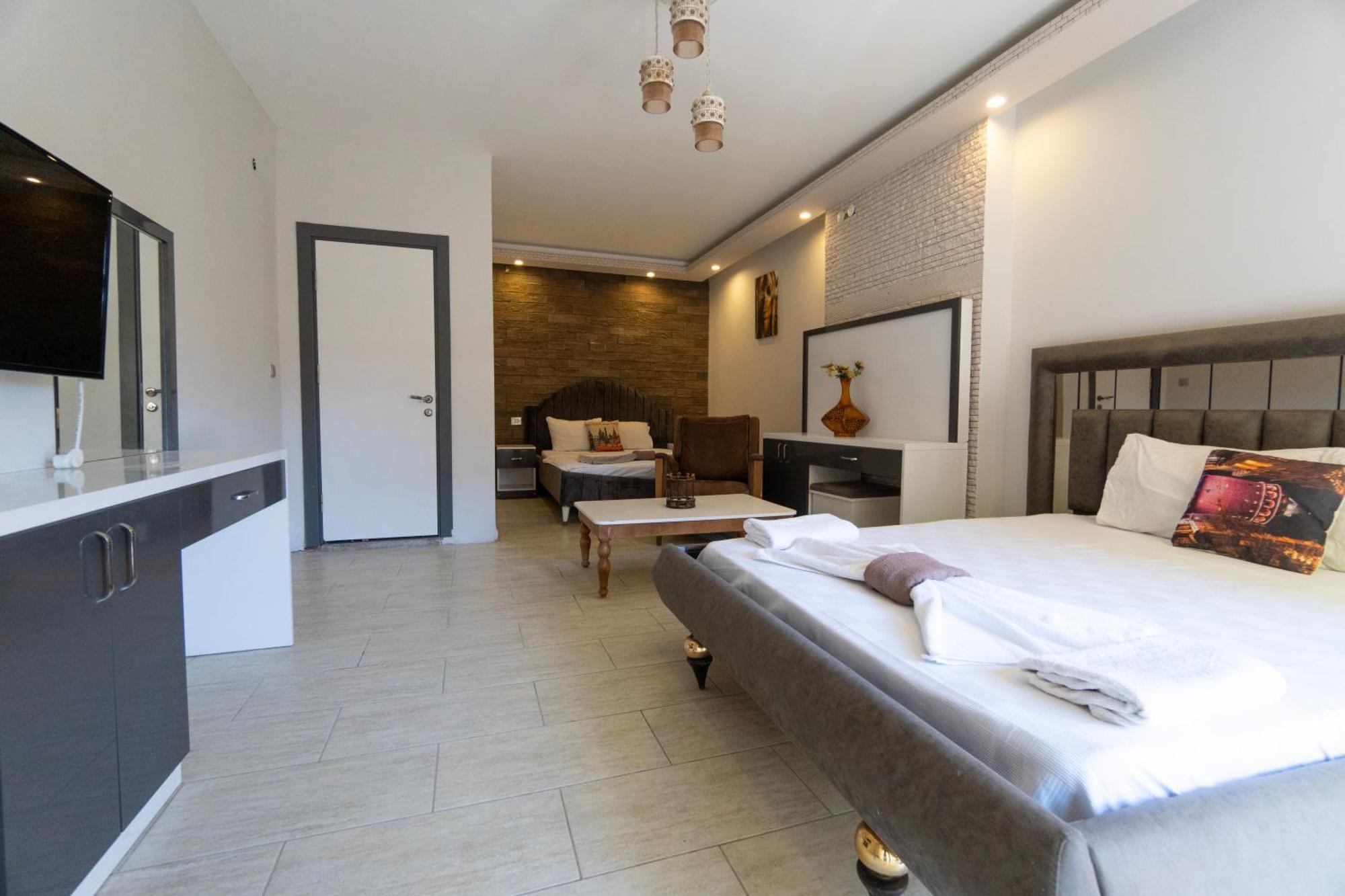 Stone House Butik Otel อิซมีร์ ภายนอก รูปภาพ